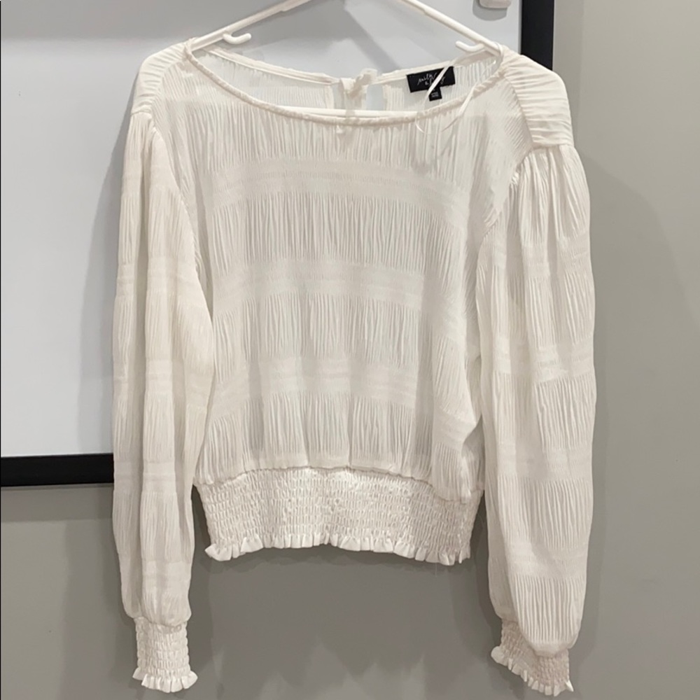 White Top - Picture 4 of 4